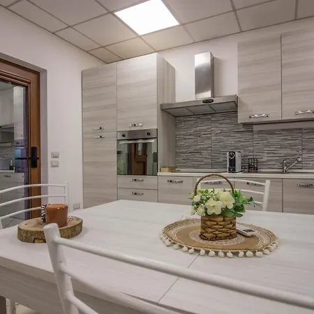 Guest Host - Saint Simplicio House Appartement *